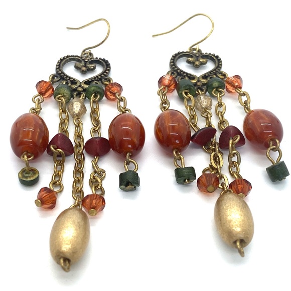 Vintage Styled Dangle Earrings! - Picture 9 of 10